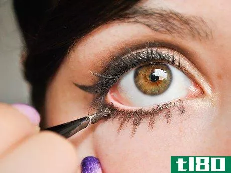 Image titled Apply 1960's Style Eye Makeup Step 13