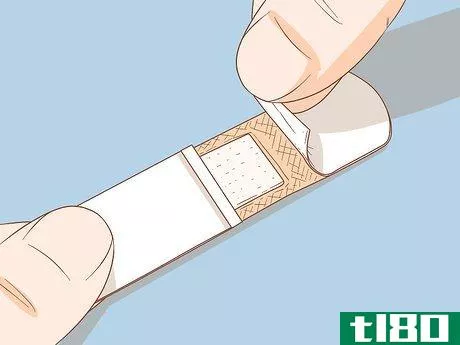Image titled Apply Different Types of Bandages Step 3