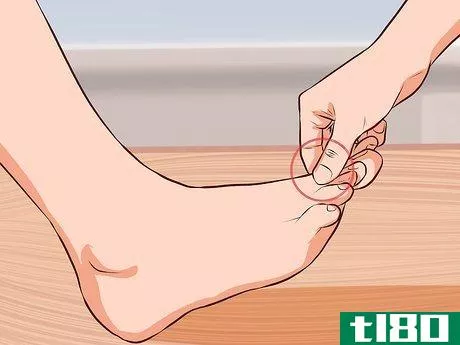 Image titled Use Acupressure to Induce Labour Step 3