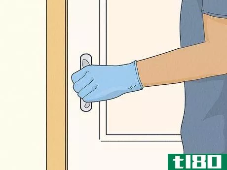 Image titled Avoid Touching Door Handles Step 7