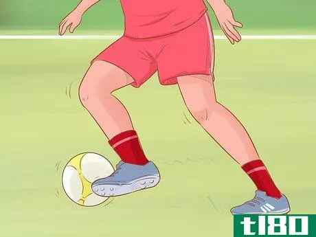 Image titled Dribble a Soccer Ball Past an Opponent Step 7