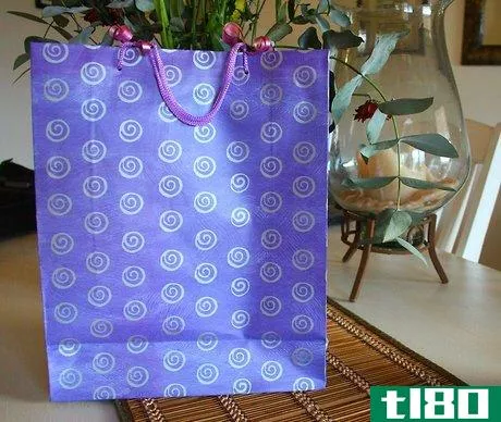 Image titled Gift bag Intro