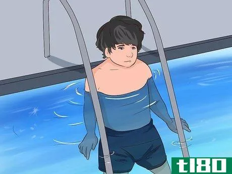 Image titled Teach Your Child to Swim Step 33
