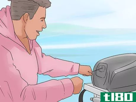 Image titled Start an Outboard Motor Step 2