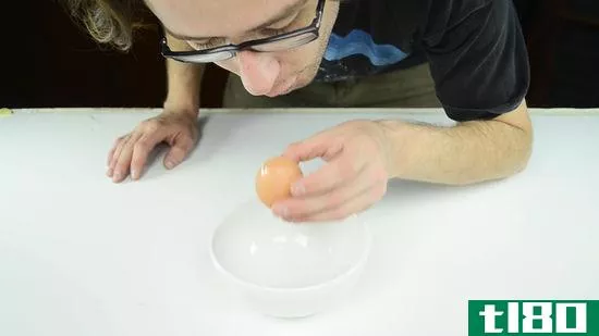 550px-nowatermark-Carve-an-Egg-Step-5-Version-4
