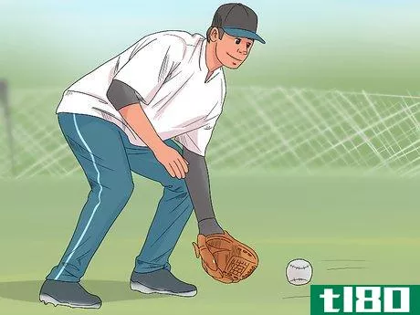 Image titled Catch a Baseball Step 8