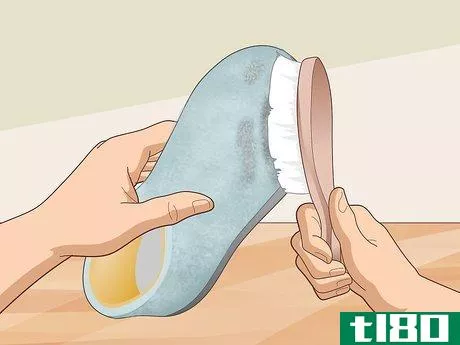 Image titled Clean Felt Shoes Step 1