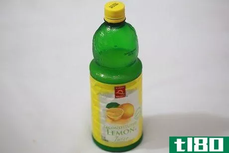 Image titled Make Window Spray with Lemon and Vinegar Step 2