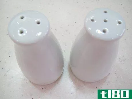 Image titled Fill Salt and Pepper Shakers Step 2