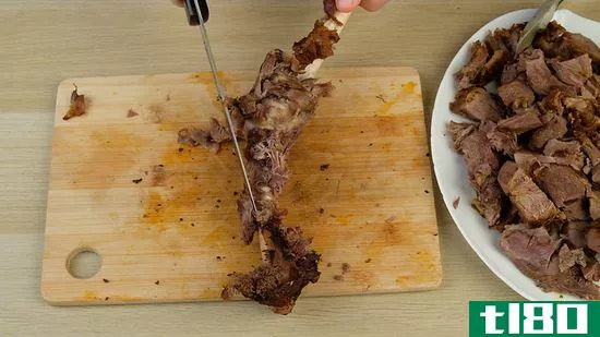 550px-nowatermark-Carve-a-Leg-of-Lamb-Step-8