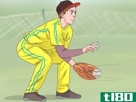 Image titled Catch a Baseball Step 6