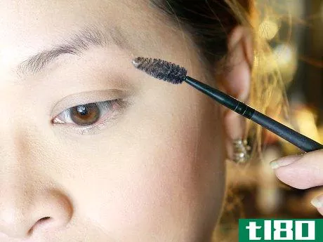 Image titled Make Your Eyebrow Hairs Straight Instead of Curly Step 2