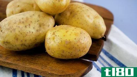 Image titled Decide Whether or Not to Peel Potatoes Step 1