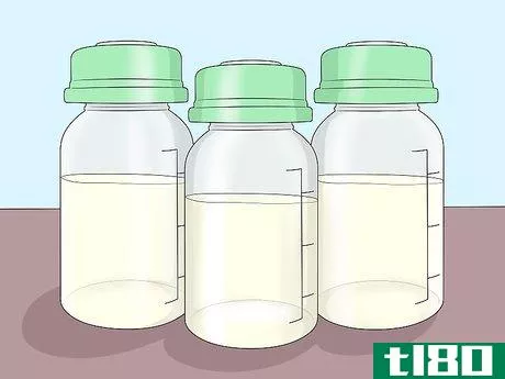 Image titled Keep Breast Milk Cold Without a Fridge Step 2