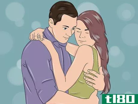 Image titled React if Your Boyfriend Hugs You Step 7