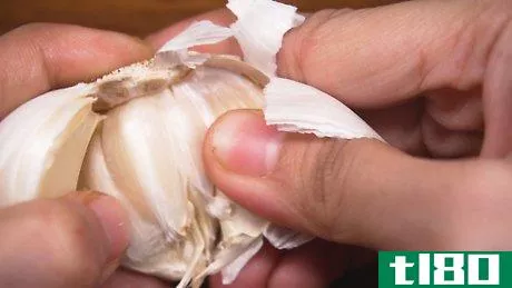 Image titled Peel a Garlic Clove Step 18