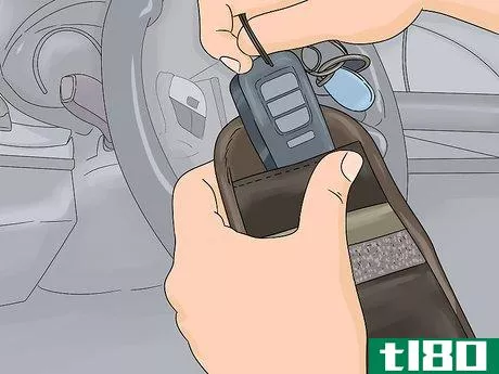 Image titled Protect Keyless Car Fobs Step 3