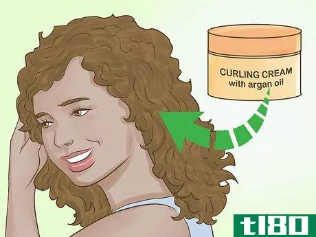 Image titled Tighten Curls Step 2