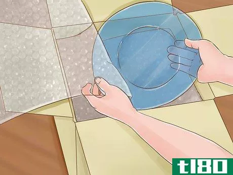 Image titled Use Bubble Wrap Step 1