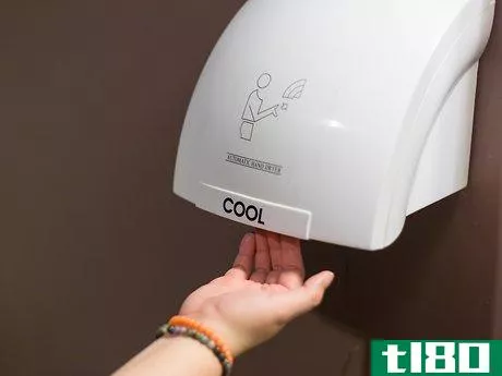 Image titled Use a Hand Dryer Step 15