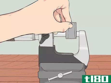 Image titled Use and Read an Outside Micrometer Step 3