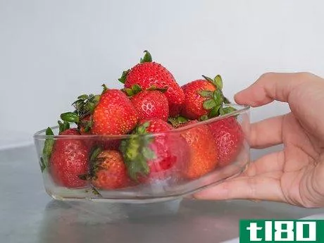 Image titled Wash Strawberries with Salt Step 8