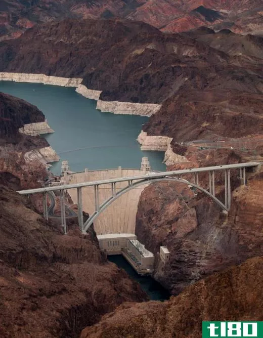 Many hydroelectric dams, such as the Hoover Dam, also serve to contain flash floods.
