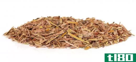 As an herbal medicine, white willow bark may be effective at treating joint pain, fevers and back pain.