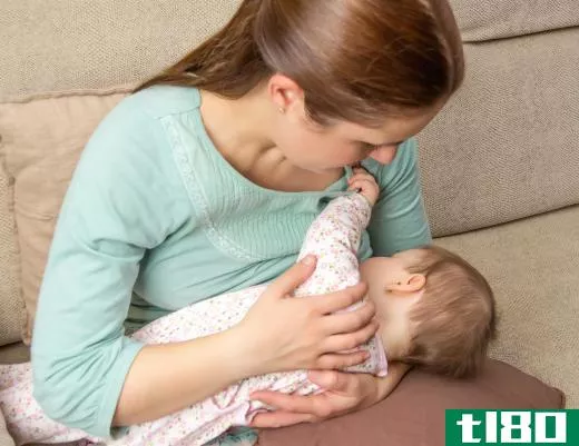 Breastfeeding mothers should avoid boswellia.