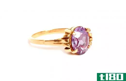 Promise rings often feature gems such as amethyst.