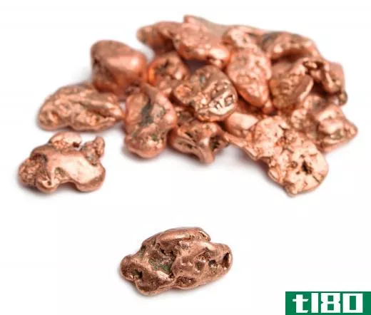 Small nuggets of pure copper.