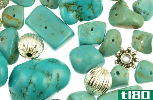 Because of its porous nature, howlite is often dyed to take on the appearance of turquoise.
