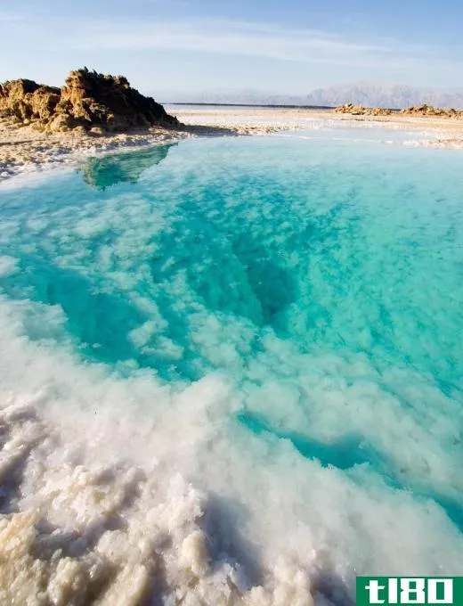 The Dead Sea lies 1371 feet below sea level.