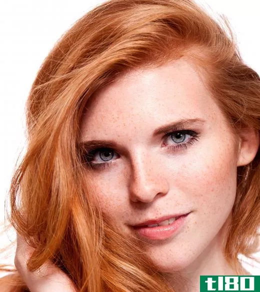 People with green eyes might try red hair coloring.