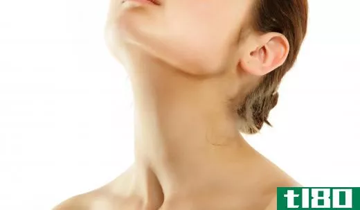 Proper diet and exercise can help prevent neck wrinkles.
