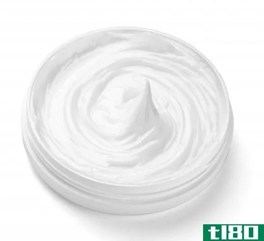 A moisturizer, which can help reduce redness.