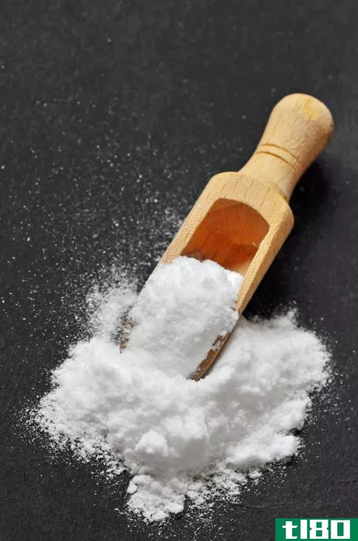 Baking soda helps remove stains and whiten teeth.