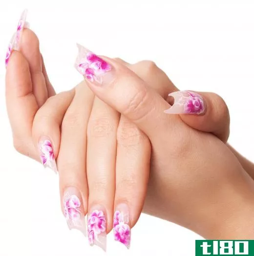 Silk wrap nails are a form of artificial nails.