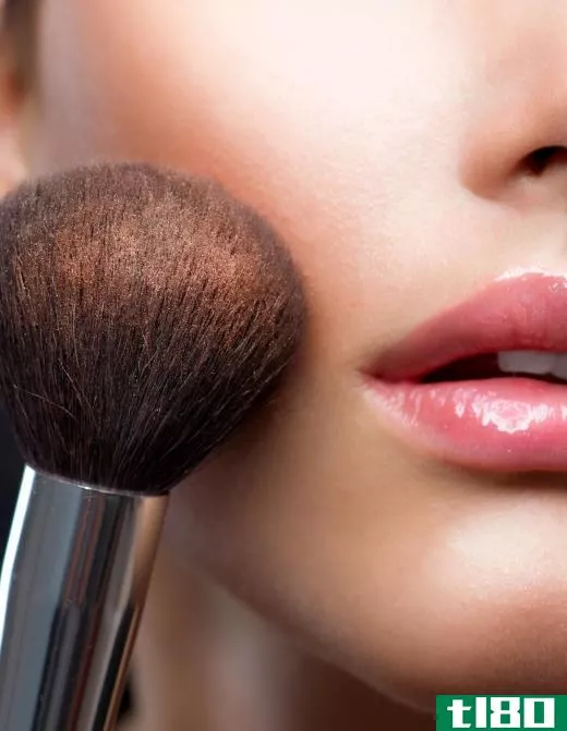 Makeup experts recommend applying blush to the apples of the cheeks.