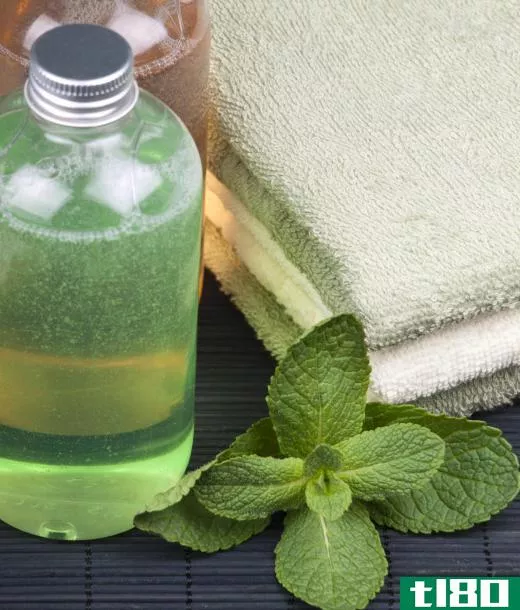 Mint shampoo may help relieve stress and wake up in the morning.