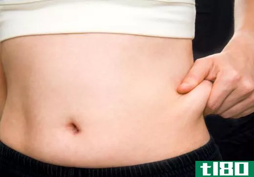 There are several surgical techniques that can be used in stomach liposuction.