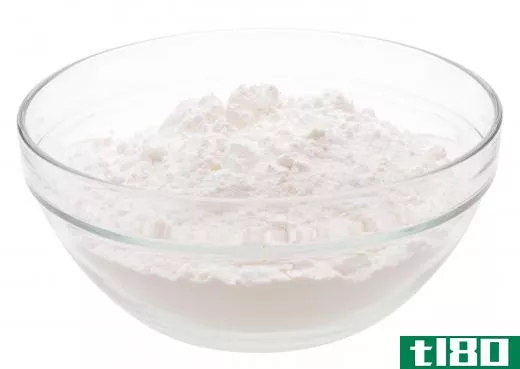 A combination of cornstarch and baking soda can be used as a homemade deodorant.