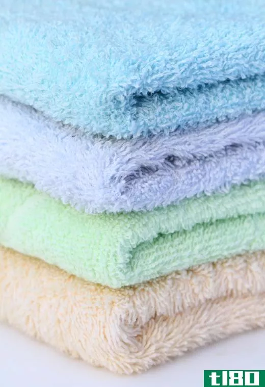 Washcloths can be used to remove cold cream.
