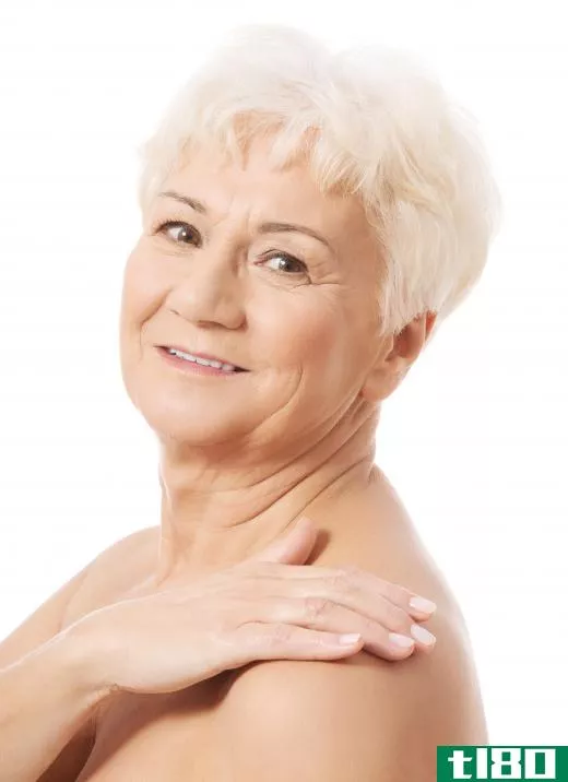 Diamond microdermabrasion can help treat fine lines and wrinkles caused by aging.