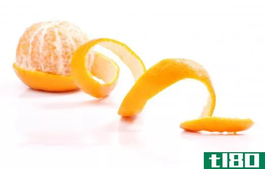 Dry orange peels can be used to whiten skin.