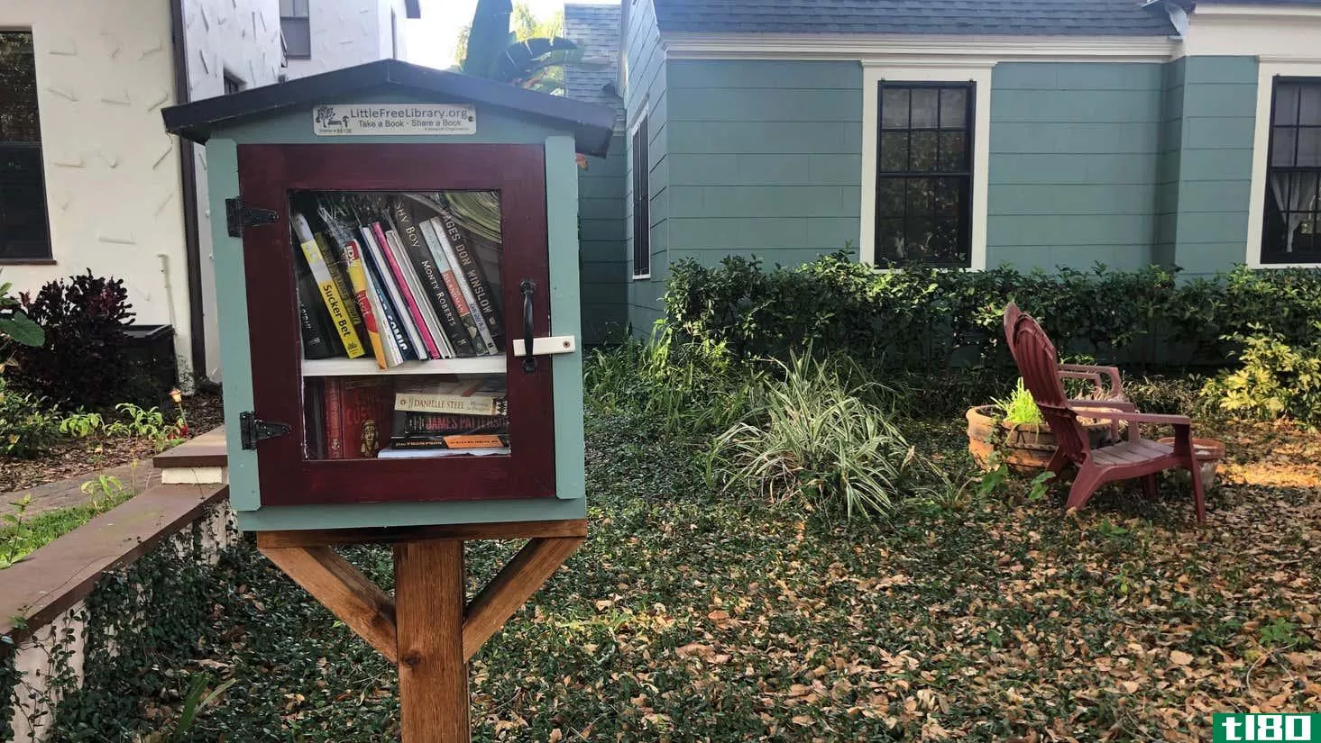 Image for article titled Never Donate These Books to Little Free Libraries (or Anywhere Else)