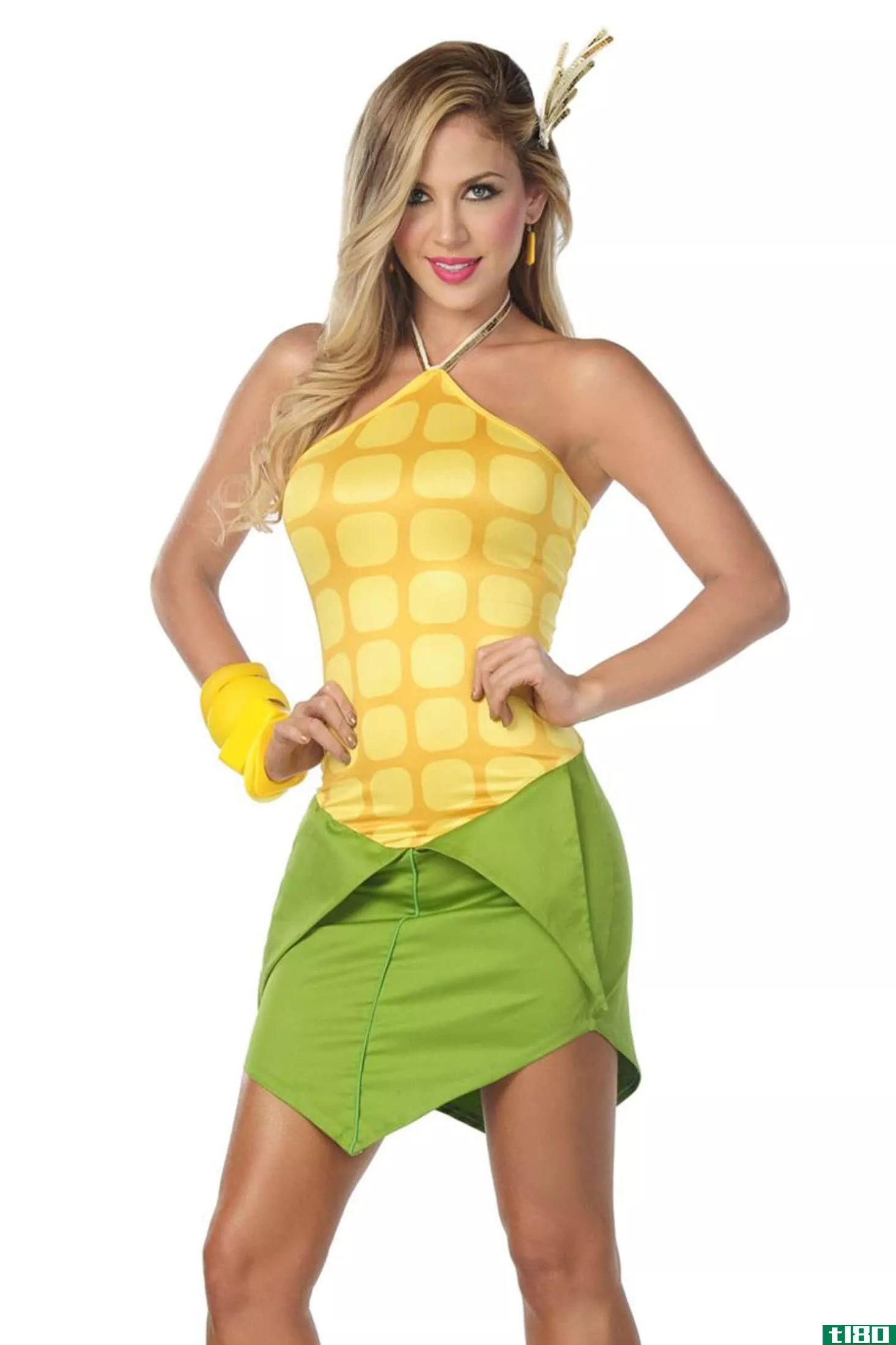 Image for article titled How to Turn Any Vague Concept Into a Sexy Halloween Costume
