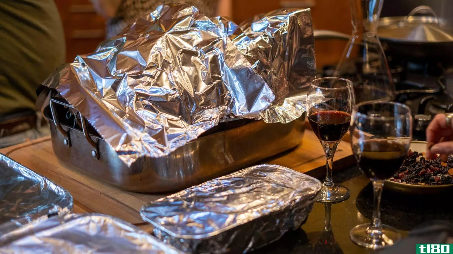 Image for article titled Do Not Tent Your Turkey With Foil
