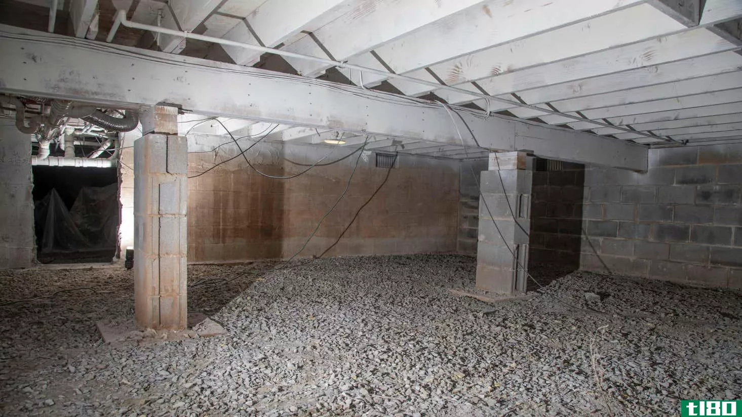 Image for article titled Everything You Should Know About Your Crawl Space but Are Afraid to Ask
