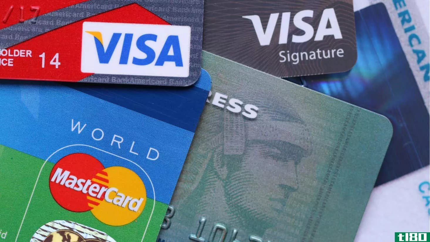 Image for article titled Is Your Credit Card Annual Fee Refundable?